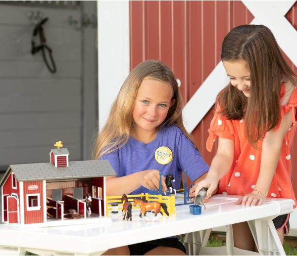 Stablemates Red Stable Set with Two Horses - Image 4